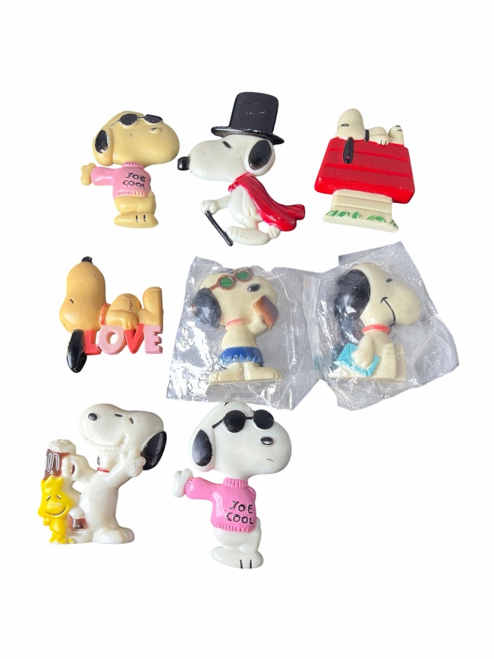 Vintage 1958 1966 Snoopy Basketball Magnet lot of 8